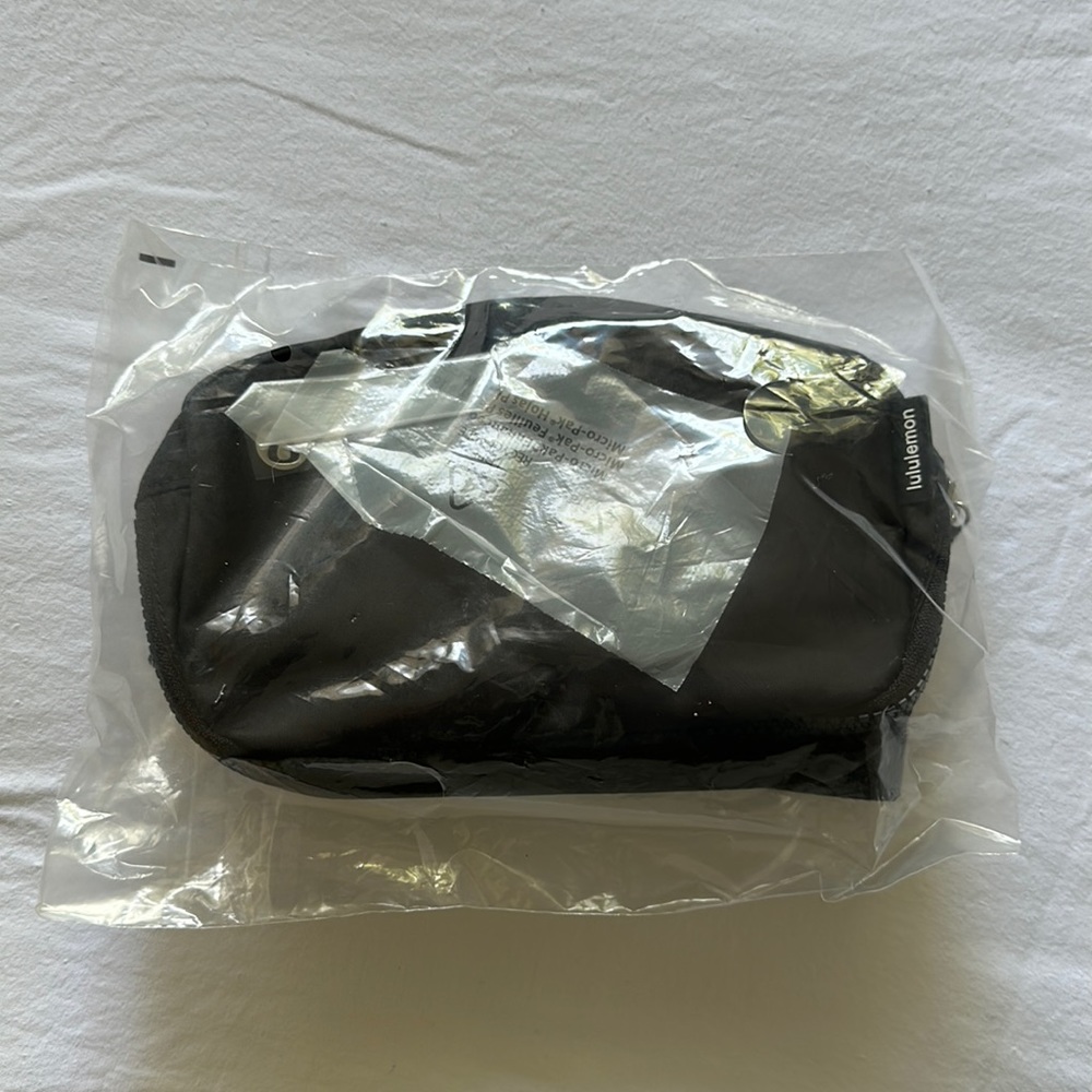 Lululemon belt bag